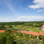 Mugeba Club Residence
