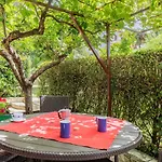 Mugeba Club Residence